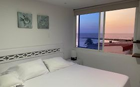 Amazing Ocean View Apartment In El Laguito Cartagena